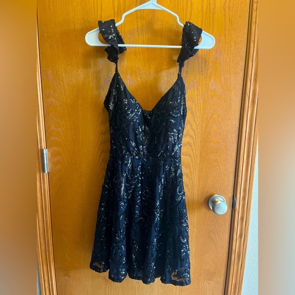 Lovesome Dress - new! - Picture 1 of 4